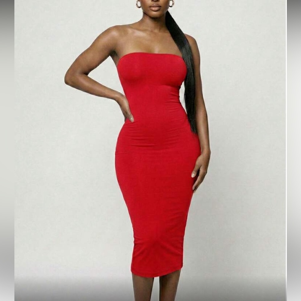 Strapless Bodycon Midi Dress in Red